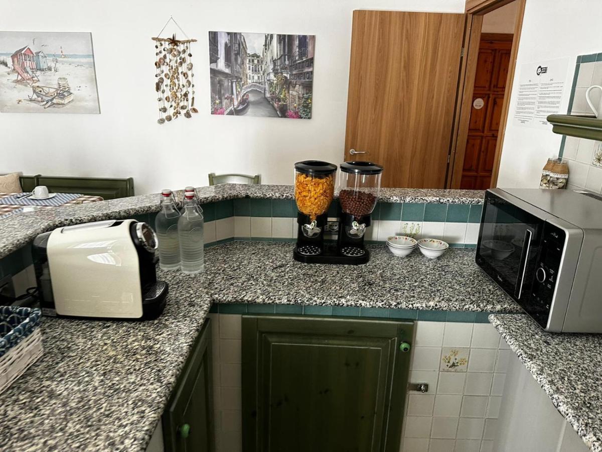 Beppo's B&B Carbonia Eksteriør billede