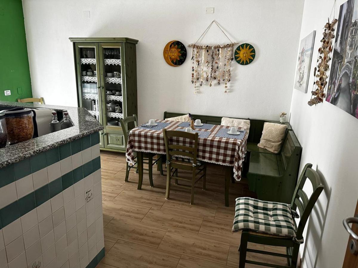 Beppo's B&B Carbonia Eksteriør billede